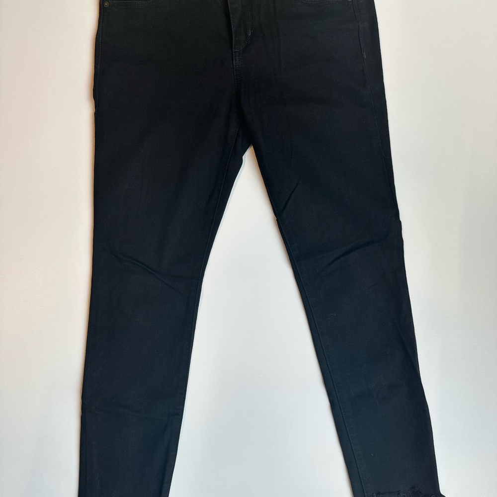 Black Skinny Jeans